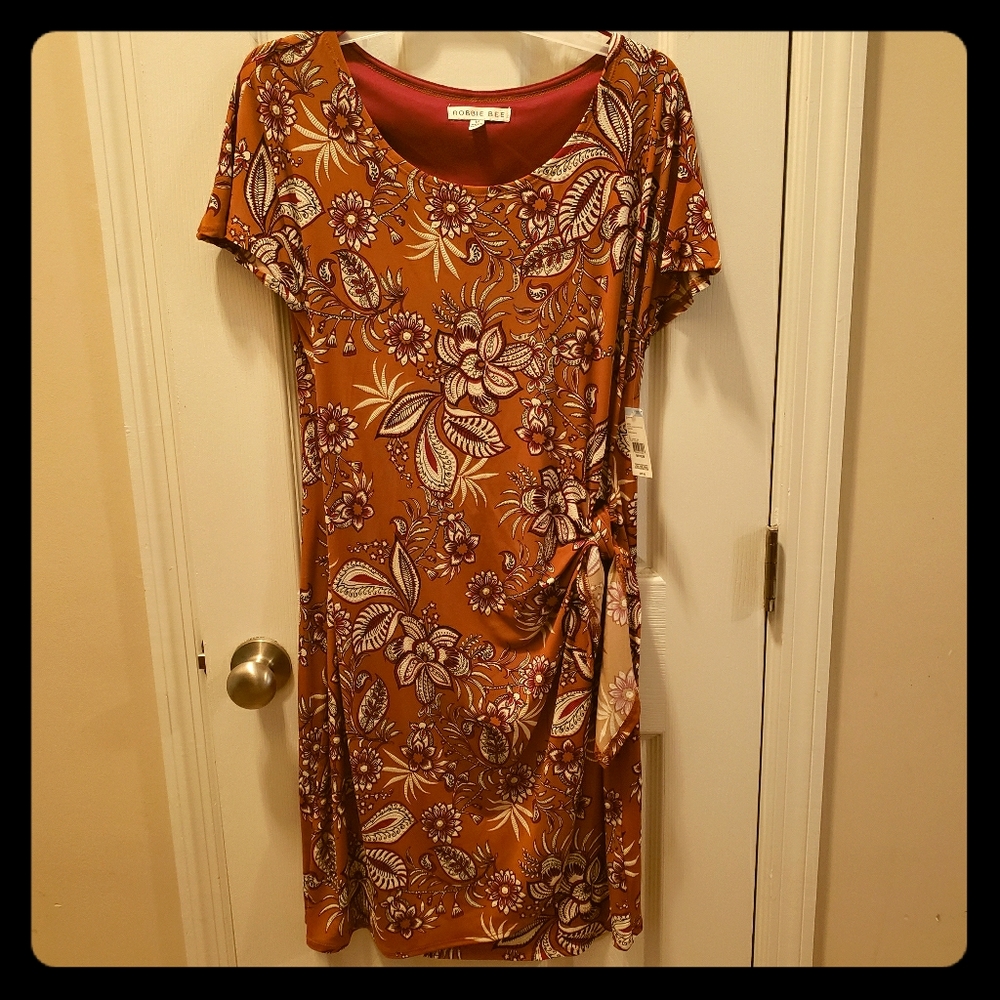 Short sleeve dress
